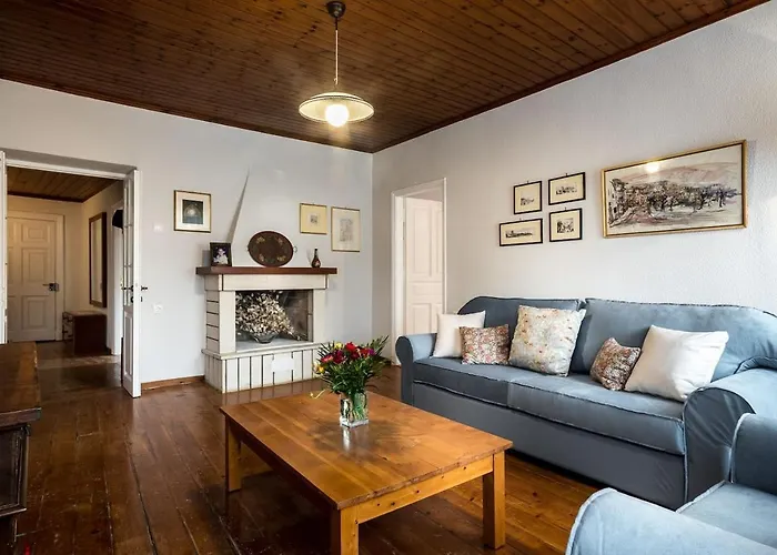 Kadinatsos House Corfu (city)